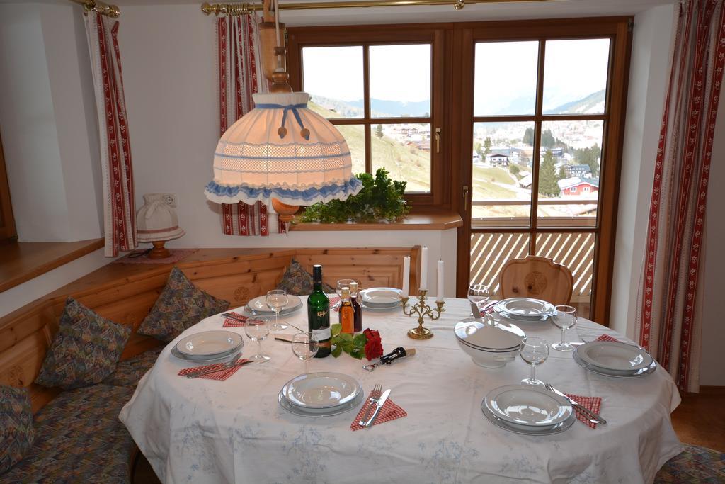 Ferienwohnung Gästehaus am Berg Hirschegg  Zimmer foto